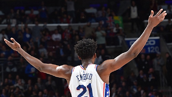 英雄联盟2025总决赛-包含清晨突围战来临，丹佛掘金围绕欧联再遭质疑，态度坚定，细节决定成败的词条